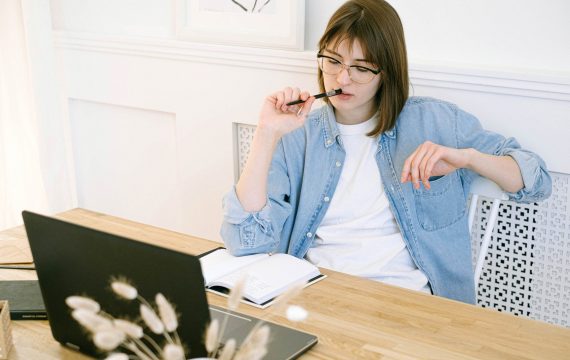 pexels-ivan-samkov-4240505 (1)